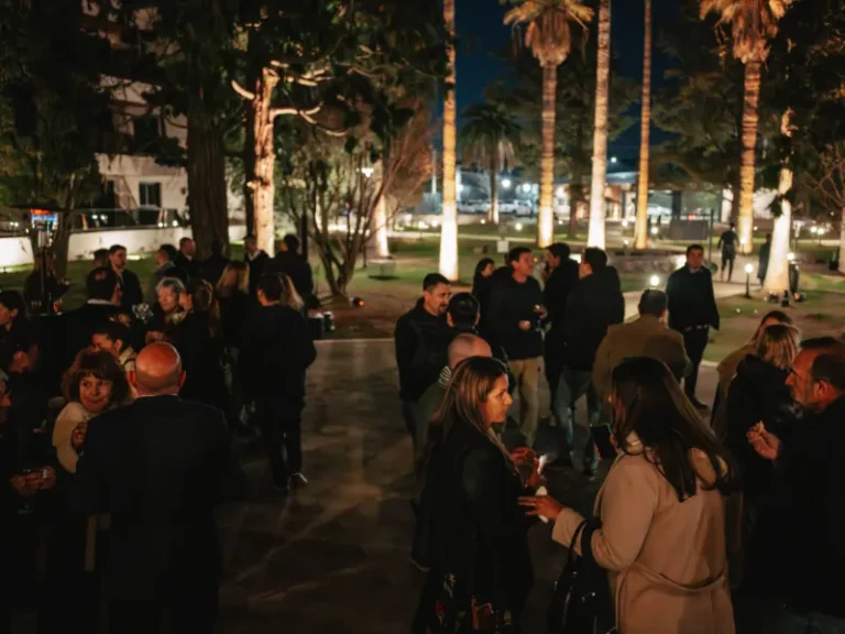 Se entregó FRONDA: una celebración entre arquitectura, naturaleza y comunidad 5 FRONDA, departamentos exclusivos en venta en zona norte, evento de entrega